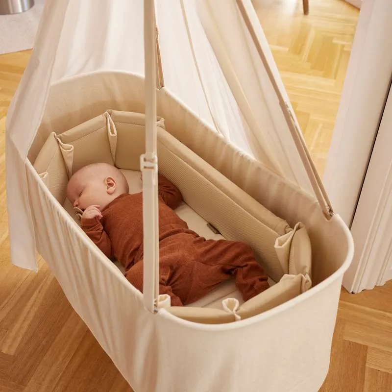 Pomaganje Babylift - Prirodan