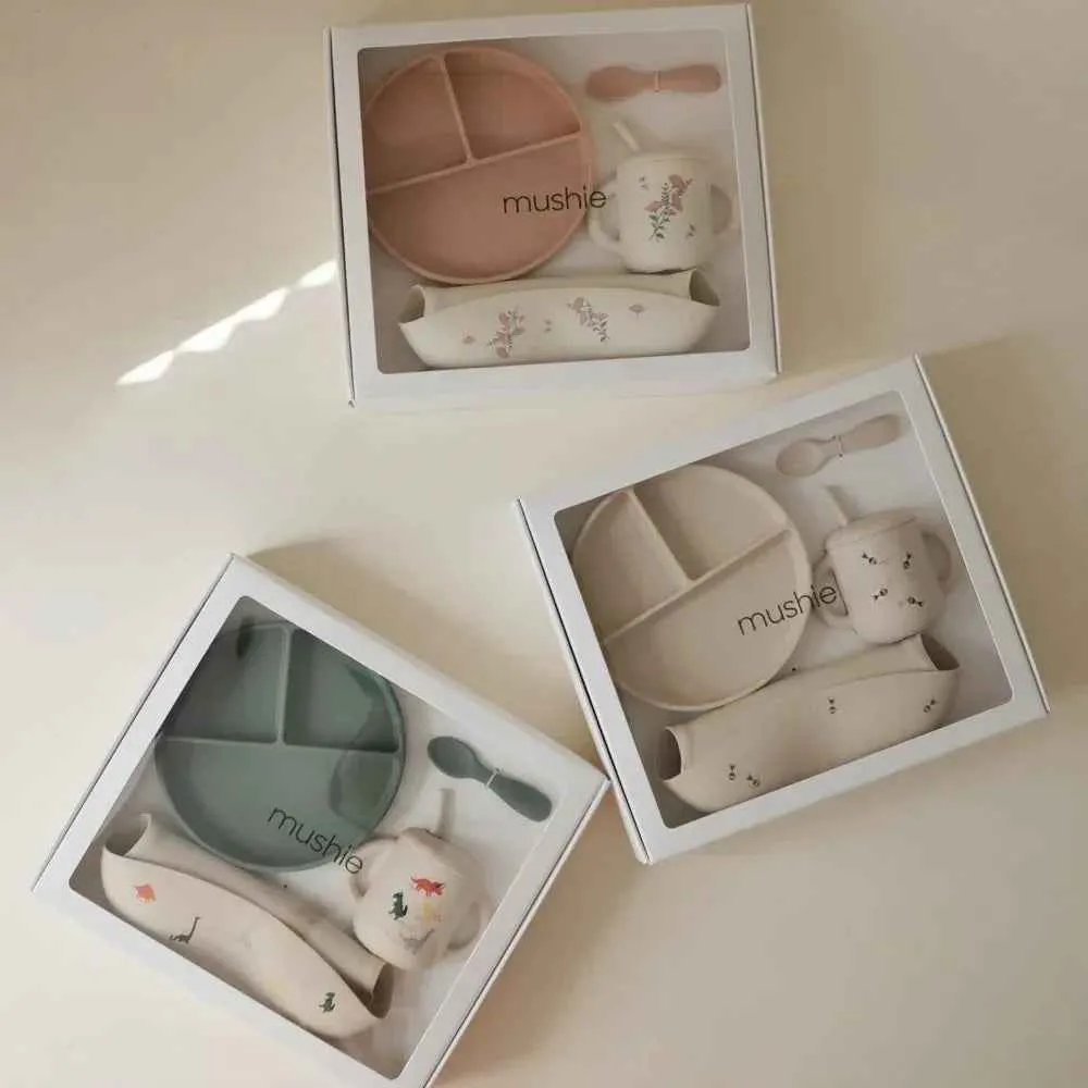 Mushie® Silikonski set za hranjenje Dinosaurs