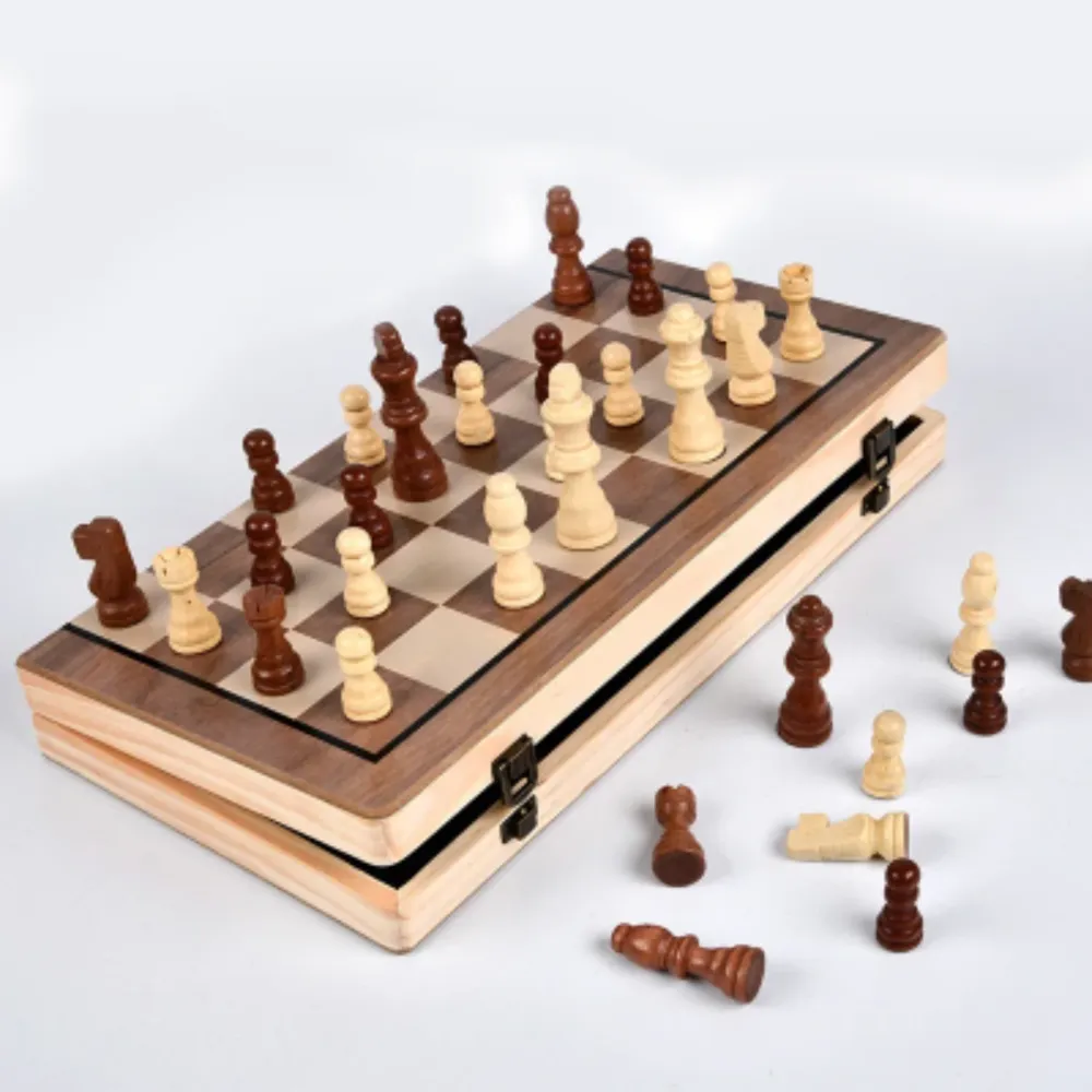 Drveni Sah Set 39cm Sklopivi 2u1 Sa Igracim Figurama