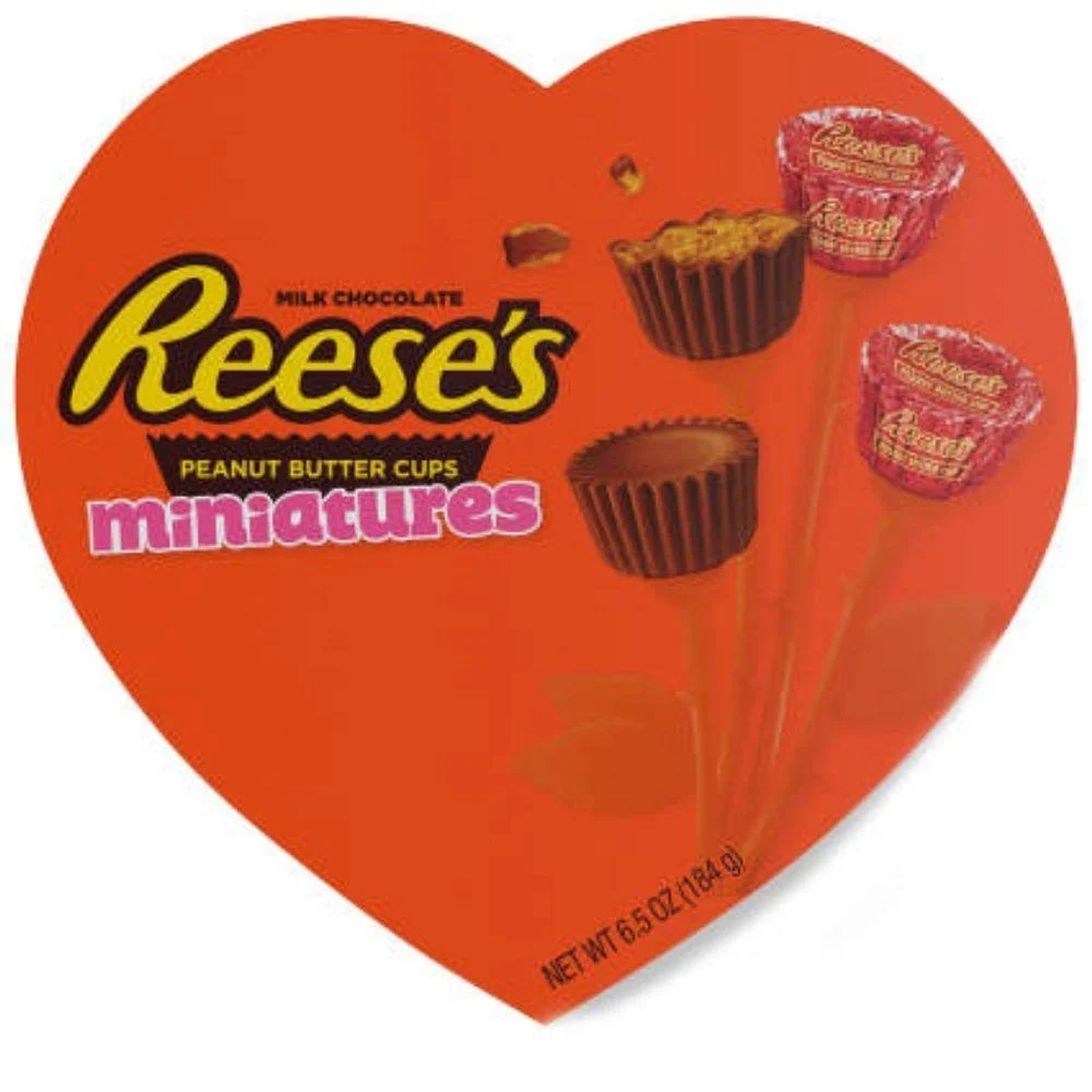 Reese's Peanut Butter Cup Miniatures Heart Box, kutija čokoladnih bombona s kikiriki maslacem od 184g