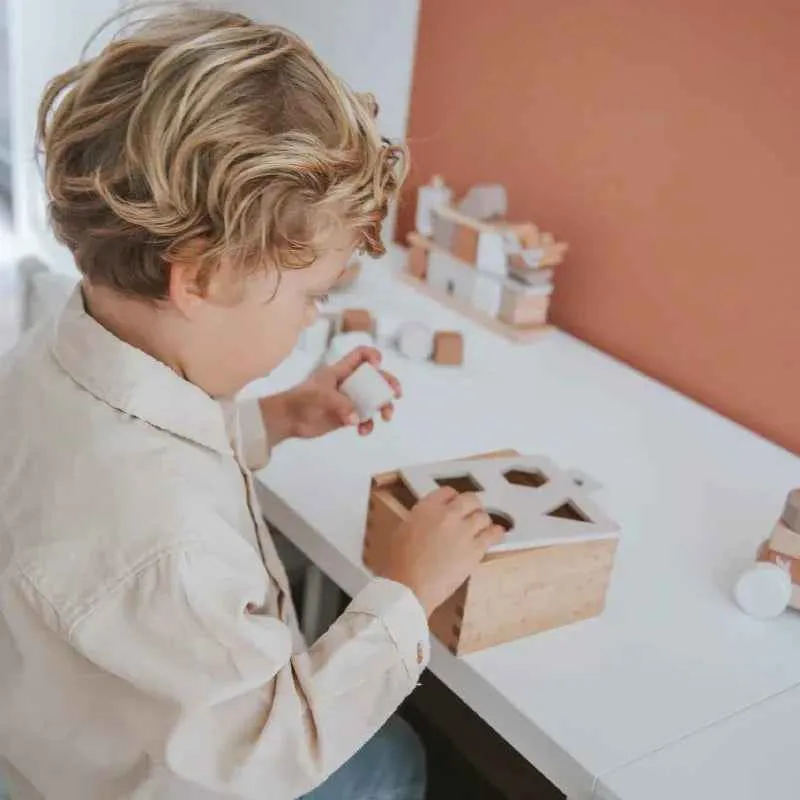 Label Label® Drvena didaktička kutija s likovima Nougat