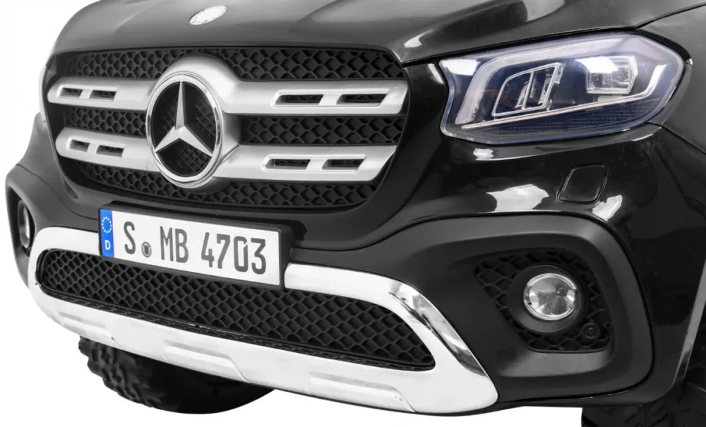Licencirani auto na akumulator Mercedes Benz X-Class - crni