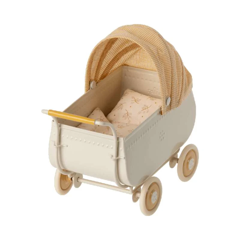 Maileg Vintage Kolica za bebe s posteljinom - Miniatura - Žuta