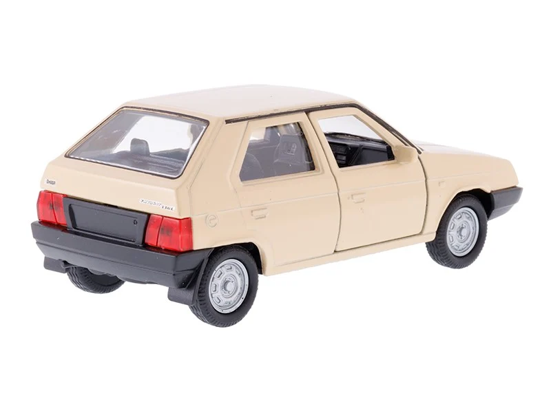 Model 1:34, ŠKODA FAVORIT, krem (A02856SFK)
