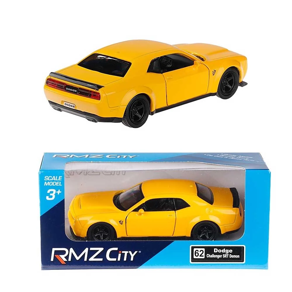 Model automobila Dodge Challenger SRT 1:32 – RMZ, žuta