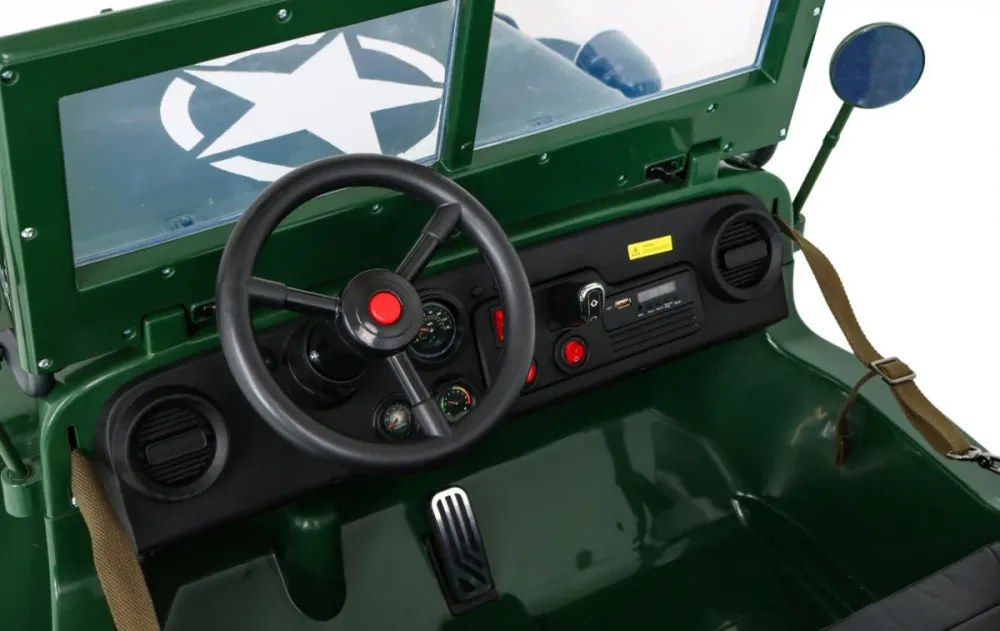 Retro Military Vehicle 4x4 Green