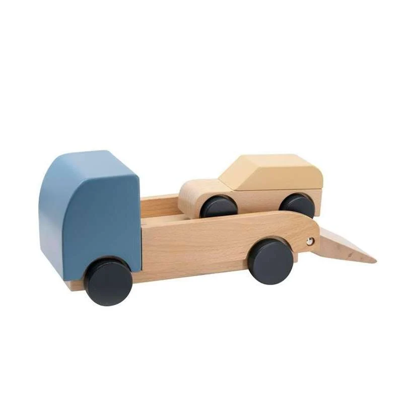 Sebra Autotransporter s automobilom