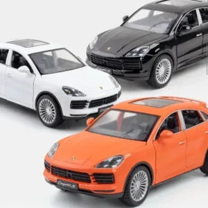 Metalni Model Sportskog Terenca Razmera 1:24