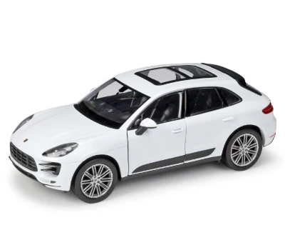Metalni Model Sportskog Terenca Razmera 1:24