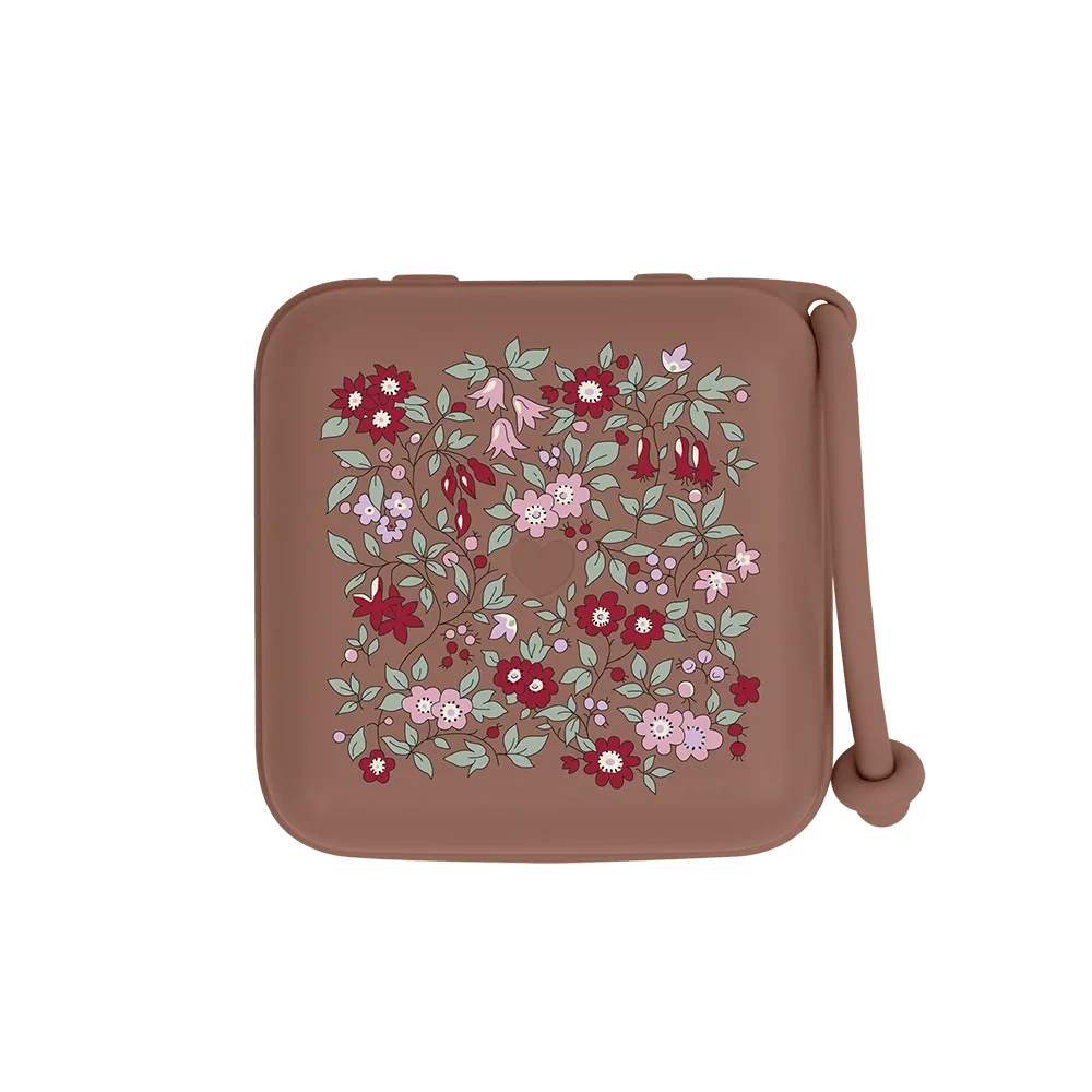 BIBS x LIBERTY Kutija za dudu - Chamomile Lawn Woodchuck