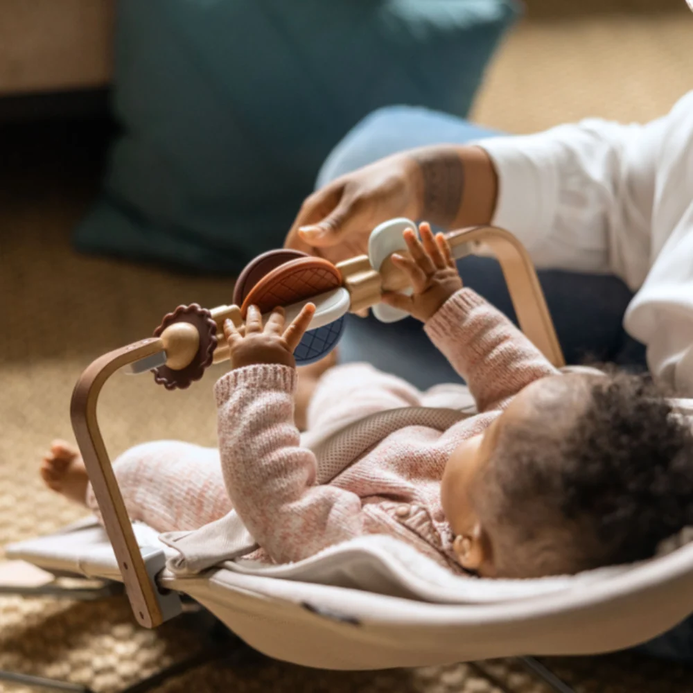 Luk s igračkama Wonder Wheel za ljuljačku UPPAbaby Mira