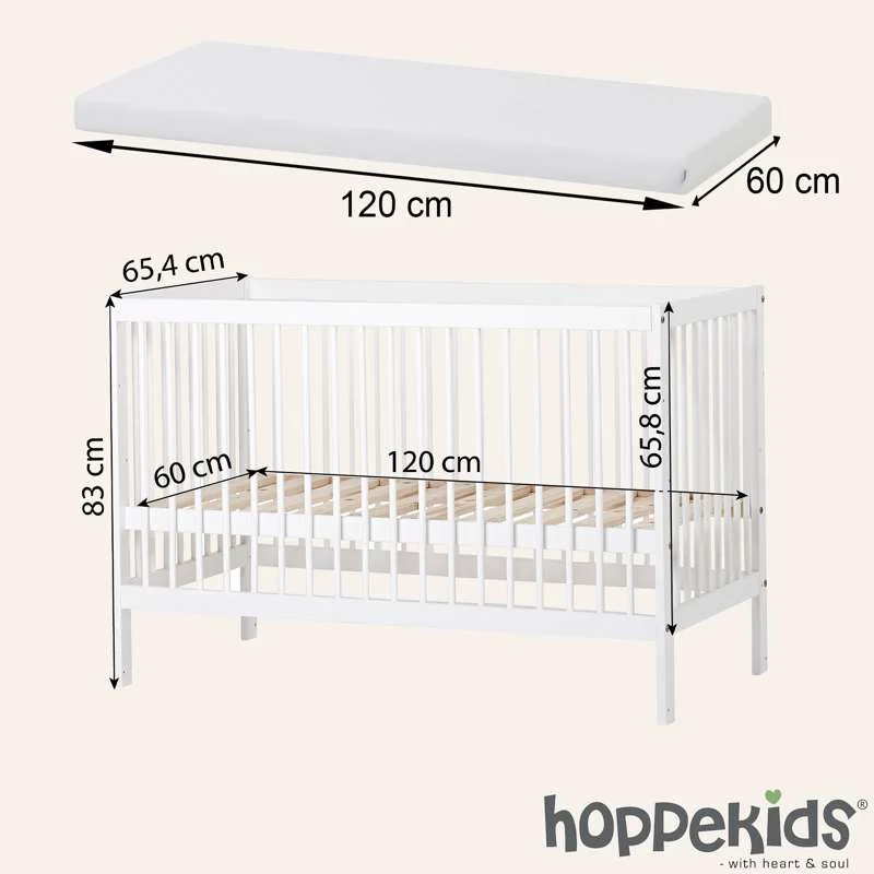 Hoppekids IDA-MARIE - Babyseng m. Skummadras - Justérbar Højde og Sidepanel - Hvid