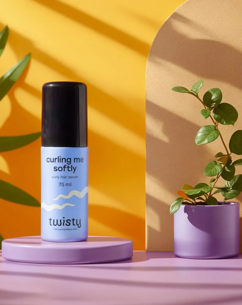 Anti-frizz serum za kovrčavu kosu s ispucalim vrhovima Twisty