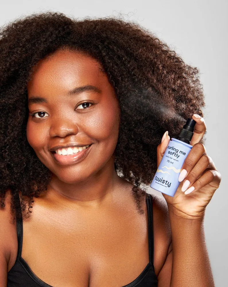 Anti-frizz serum za kovrčavu kosu s ispucalim vrhovima Twisty