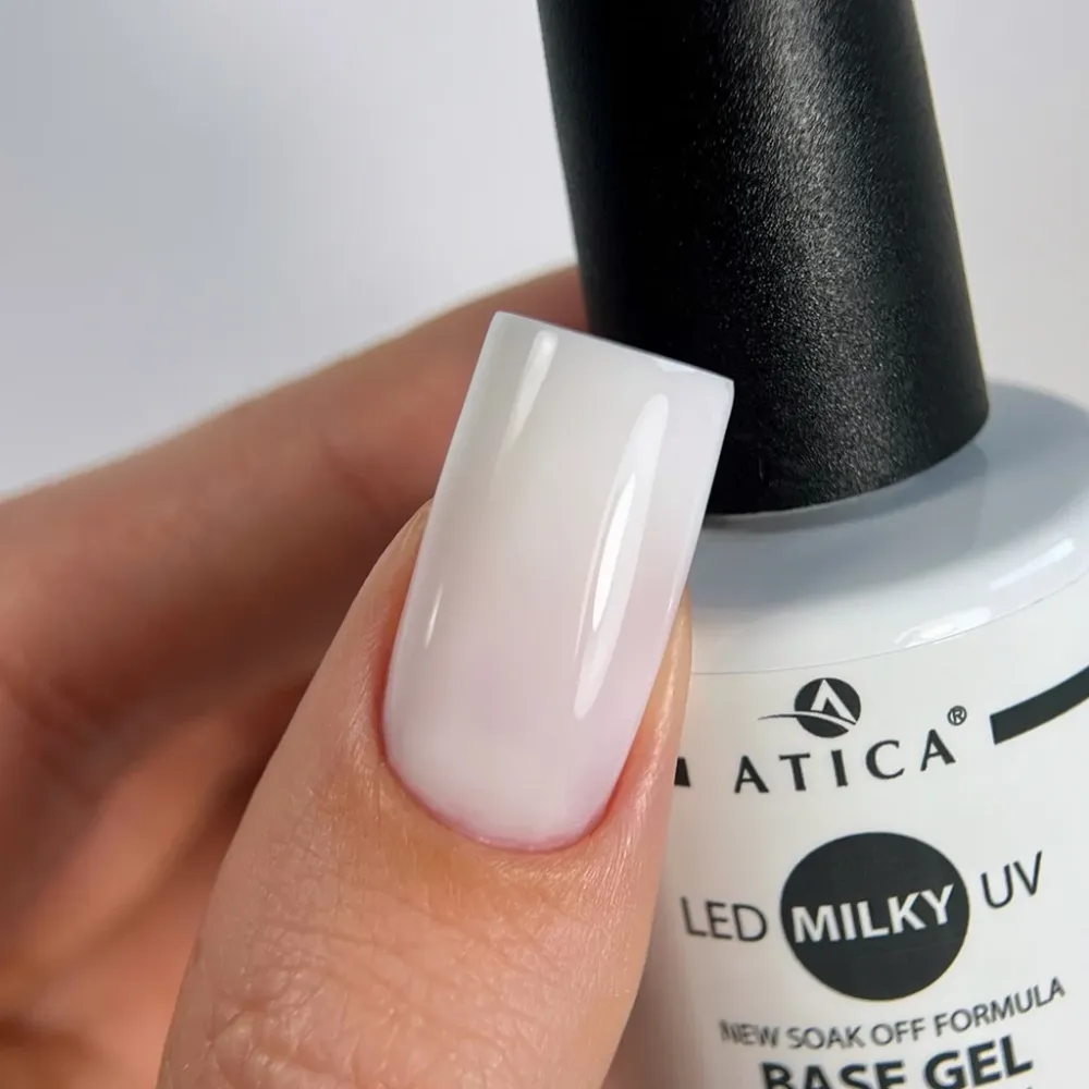 Kamuflažna baza Milky 30 ml Atica