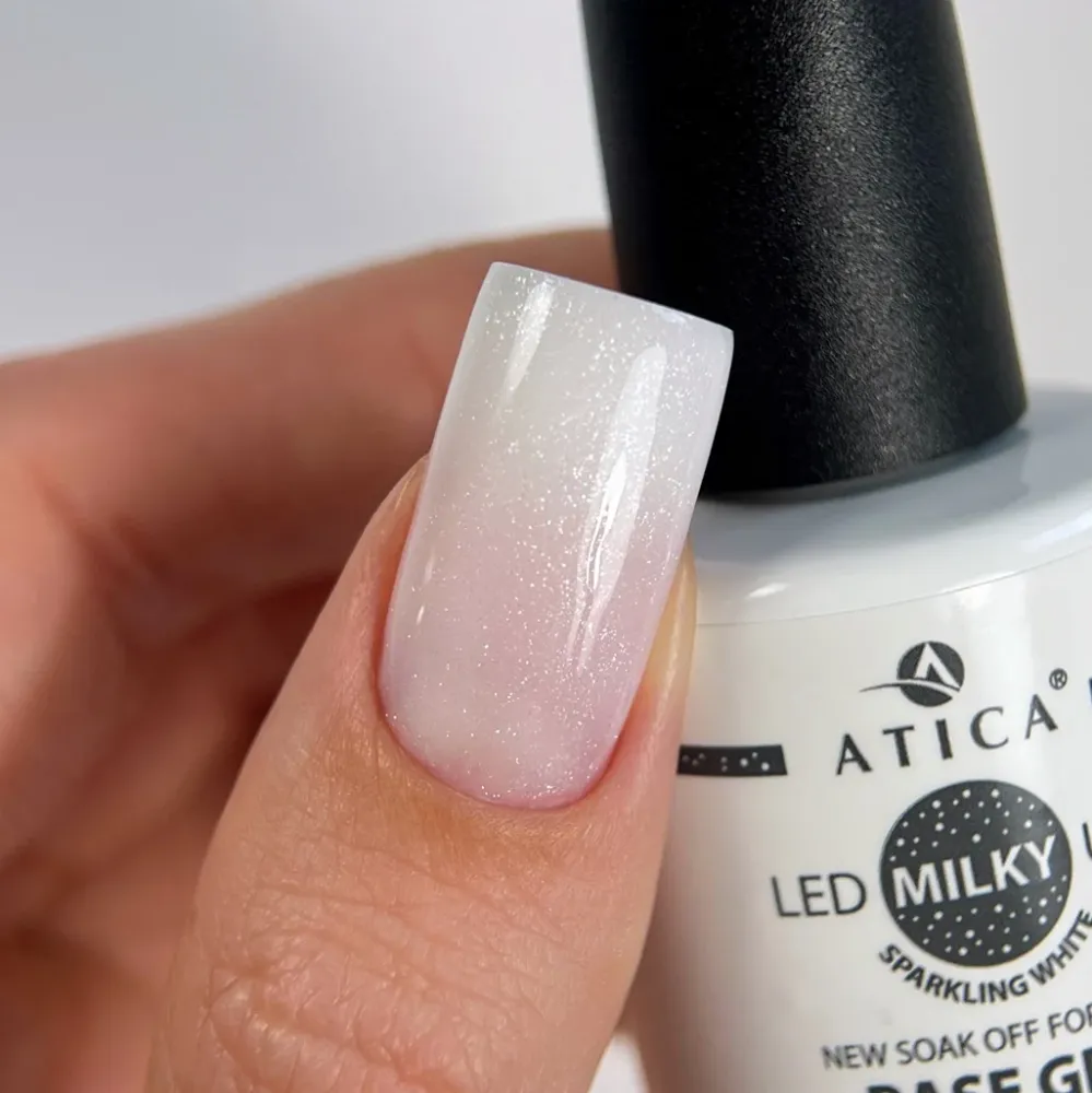 Kamuflažna baza Milky Sparkling White Fiber 15 ml Atica