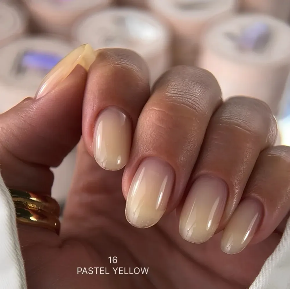 Skulpturalni gel eXel №16 Pastel Yellow 30 ml Atica