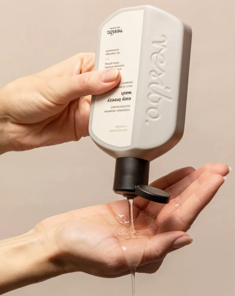 Easy Breezy Wash šampon za svakodnevno čišćenje sa Squalane Resibo