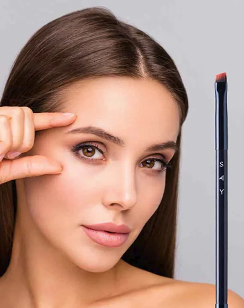 Četkica za obrve s dva vrha za preciznu definiciju očiju br. 1 Say Makeup