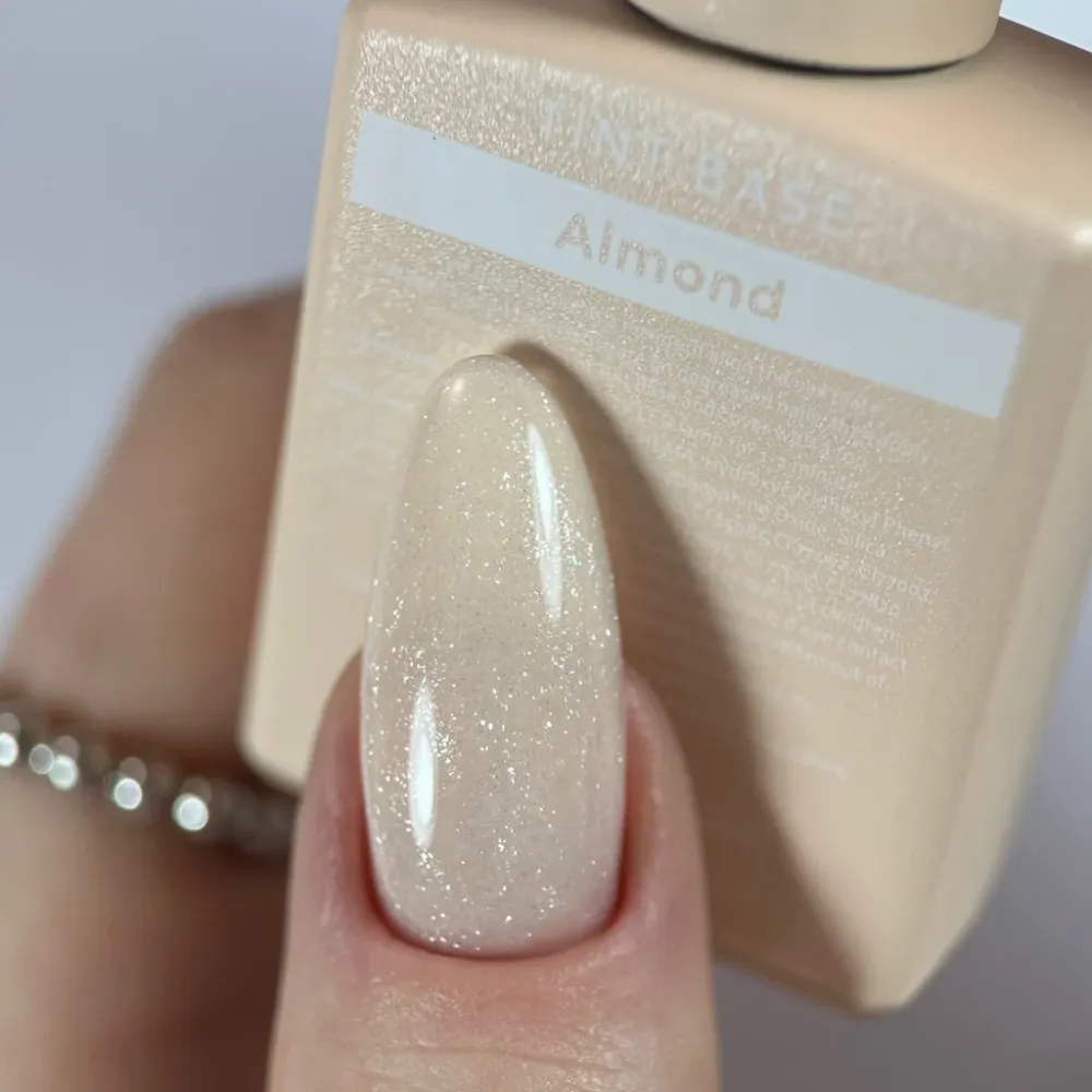 Tint Base Almond 15 ml HEYLOVE