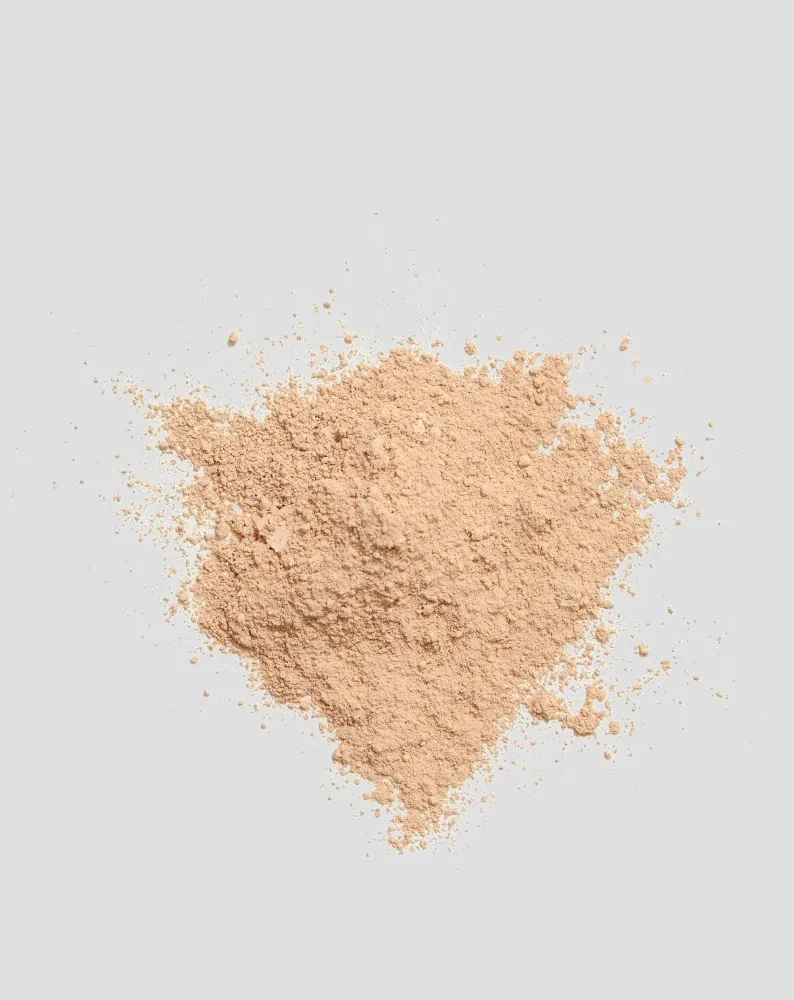Rasuti mineralni puder koji ostavlja prirodan mat završetak 004 Natural Gosh