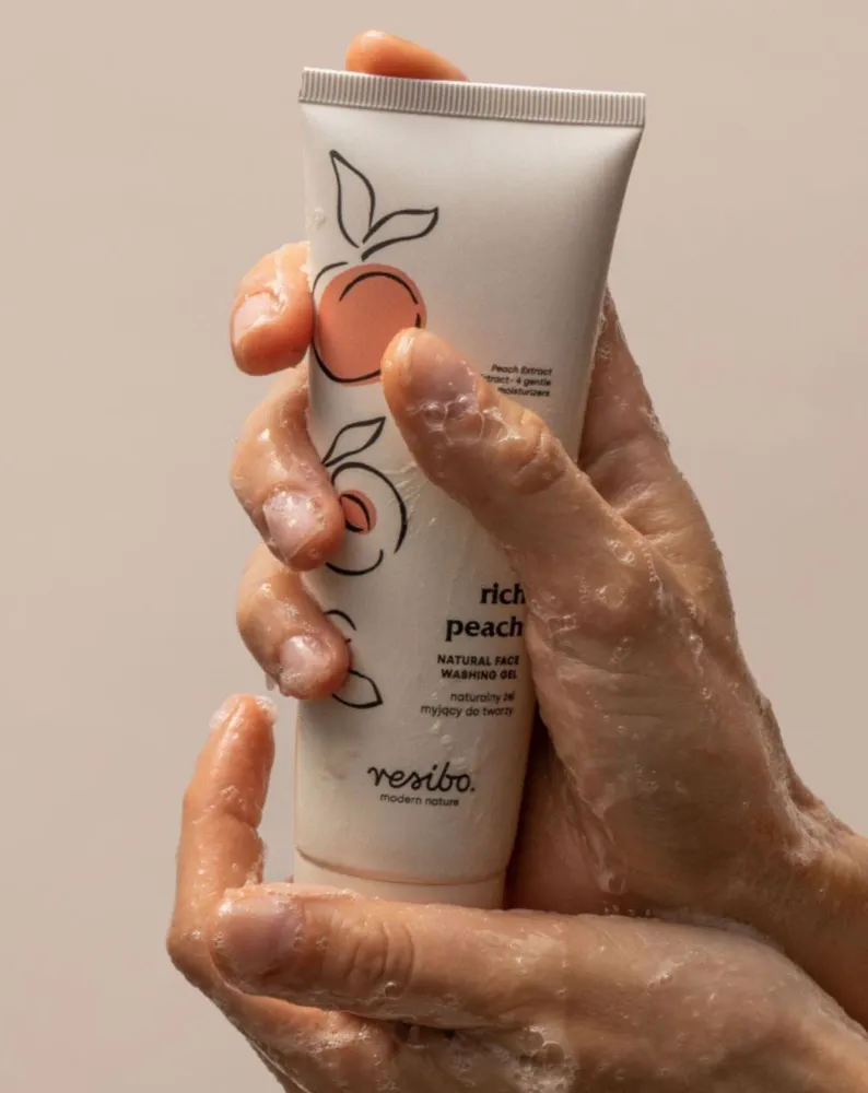 Rich Peach prirodni gel za čišćenje lica s ekstraktom breskve 125 ml Resibo