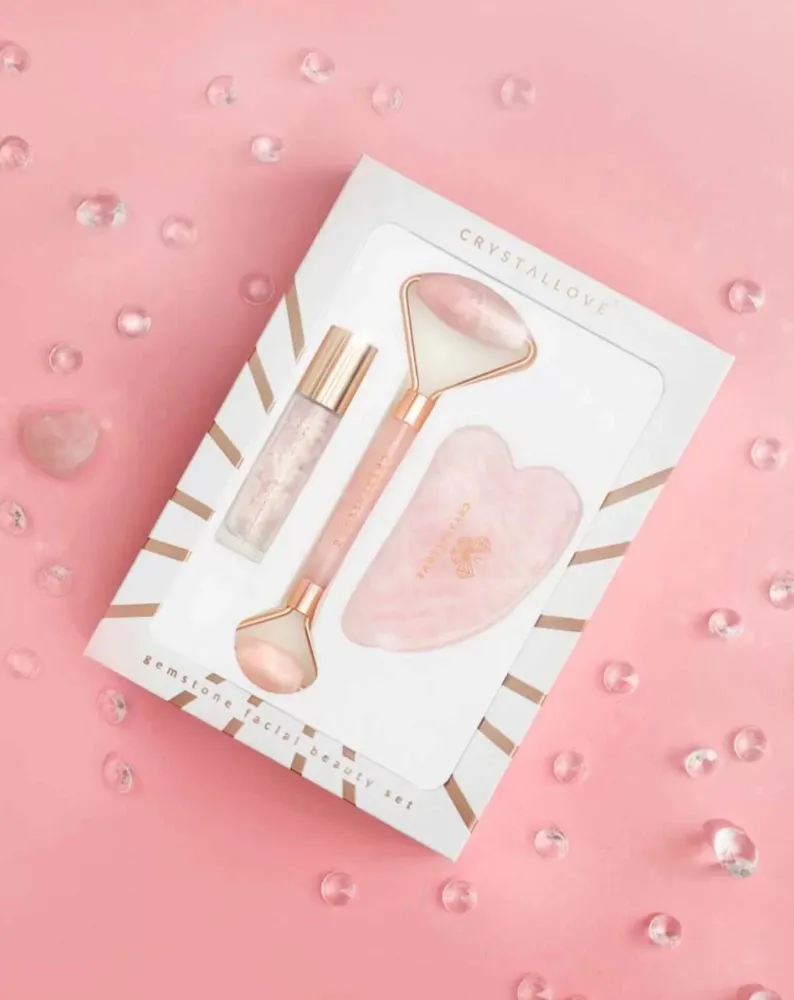 Roler za lice + gua sha tanjur + rol-on bočica Rose quartz beauty set Crystallove