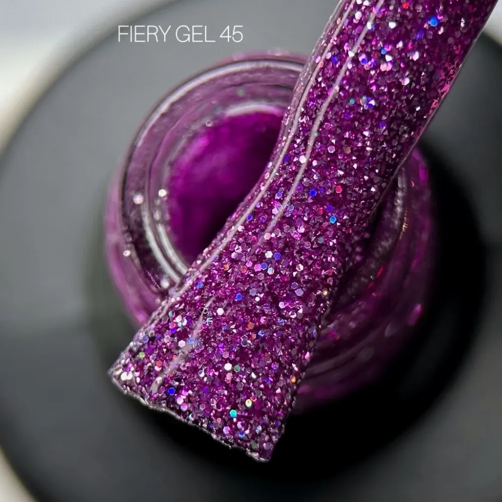 Gel lak za nokte Fiery №45 9 ml Saga Professional