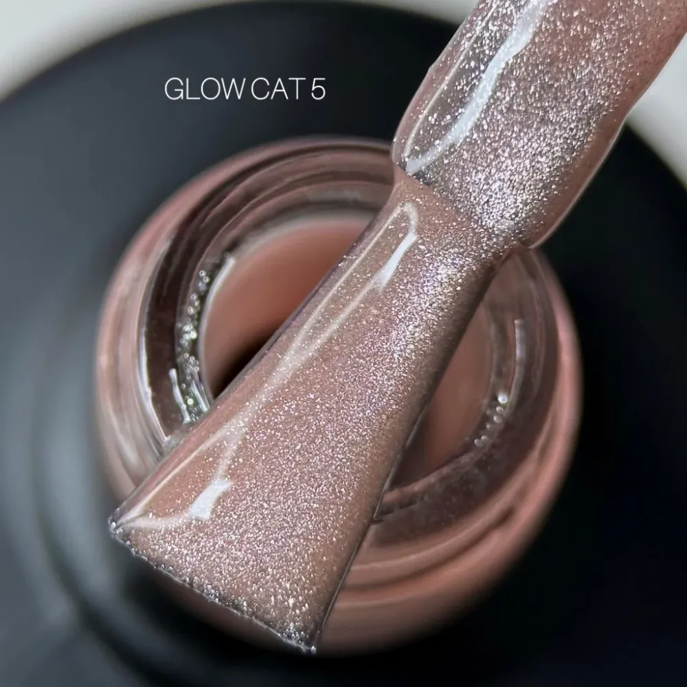 Gel lak za nokte Glow Cat №5 9 ml Saga Professional