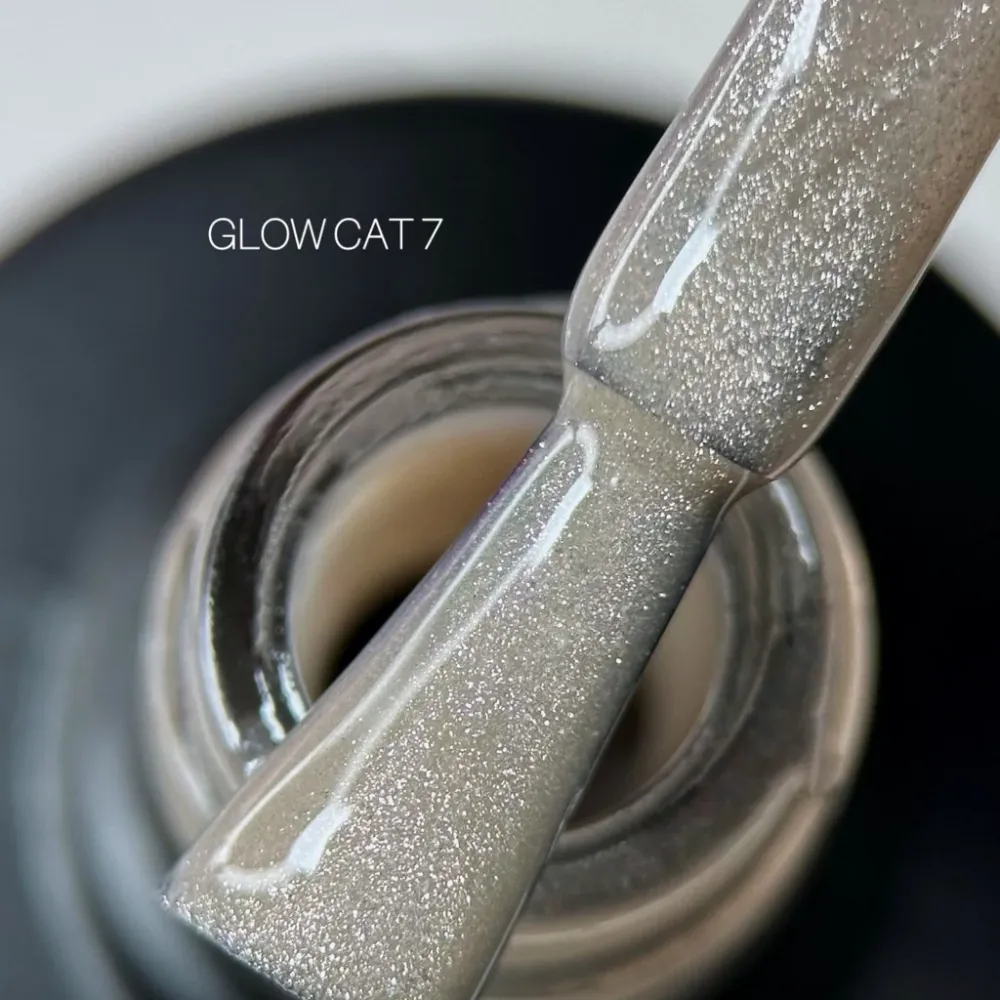 Gel lak za nokte Glow Cat №7 10 ml Saga Professional