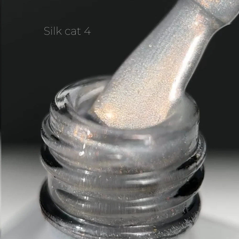 Gel lak za nokte Silk Cat №4 10 ml Saga Professional