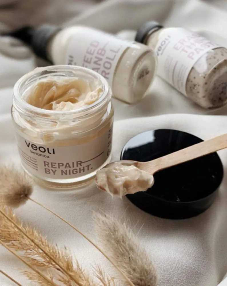 Second skin Repair noćna krema za lice s lipidnom zaštitom Veoli Botanice