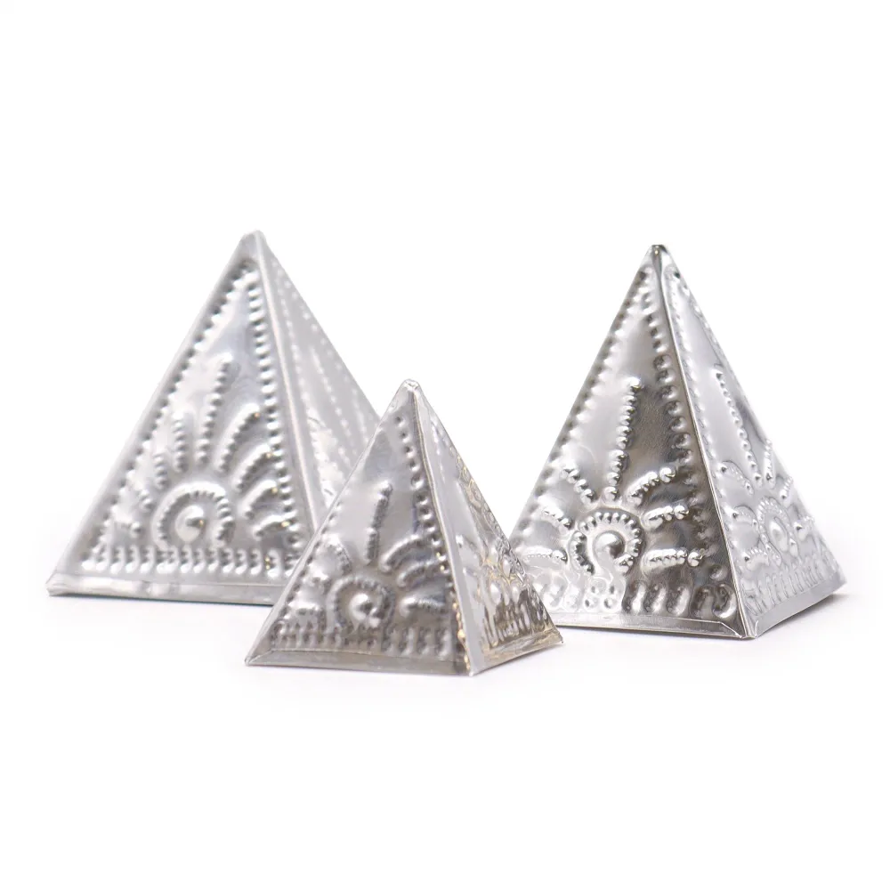 Set kalupa za piramide od praha tamjana, 3 komada