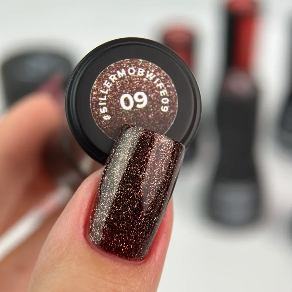 Gel lak za nokte Mob Wife №9 8 ml Siller