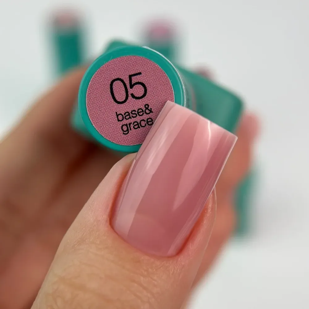 Kamuflažna baza Base&Grace №5 8 ml Siller