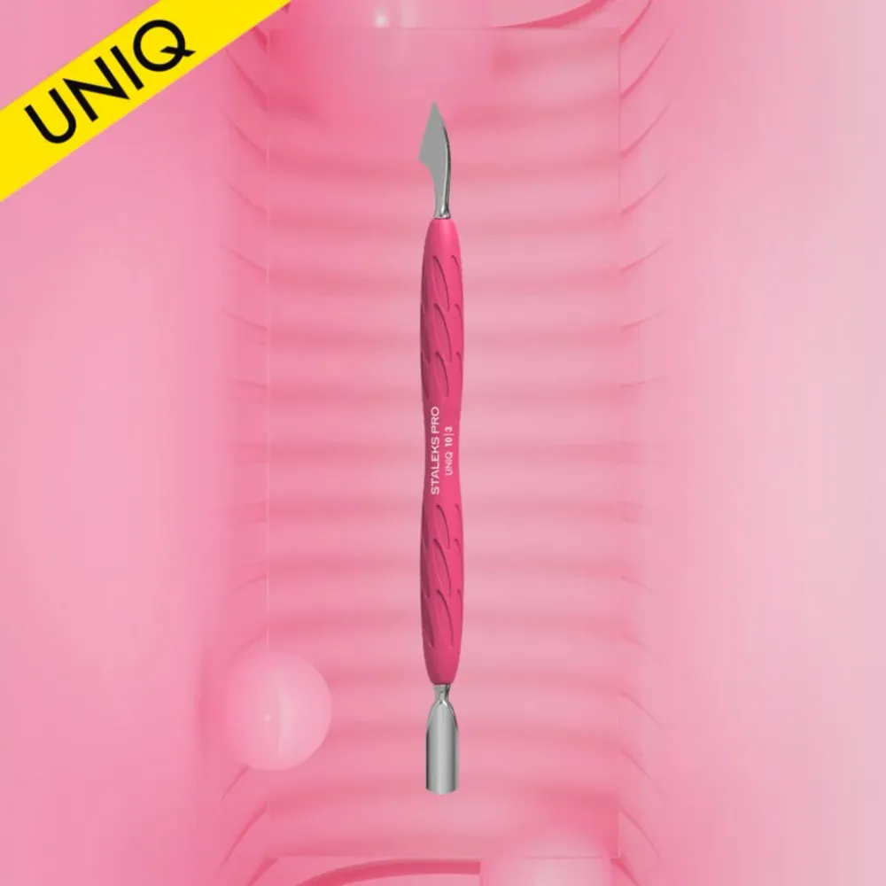 Potiskivač za manikuru sa silikonskom drškom “Gummy” Staleks Pro UNIQ 10 TIP 3 (zaobljeni uski potiskivač i čistač)