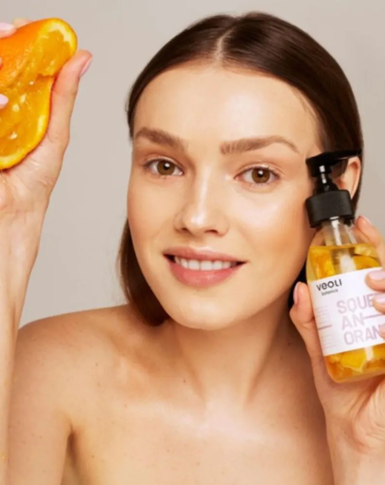 Veoli Botanica emulgirajuće ulje za uklanjanje šminke i SPF cijeđenje naranče