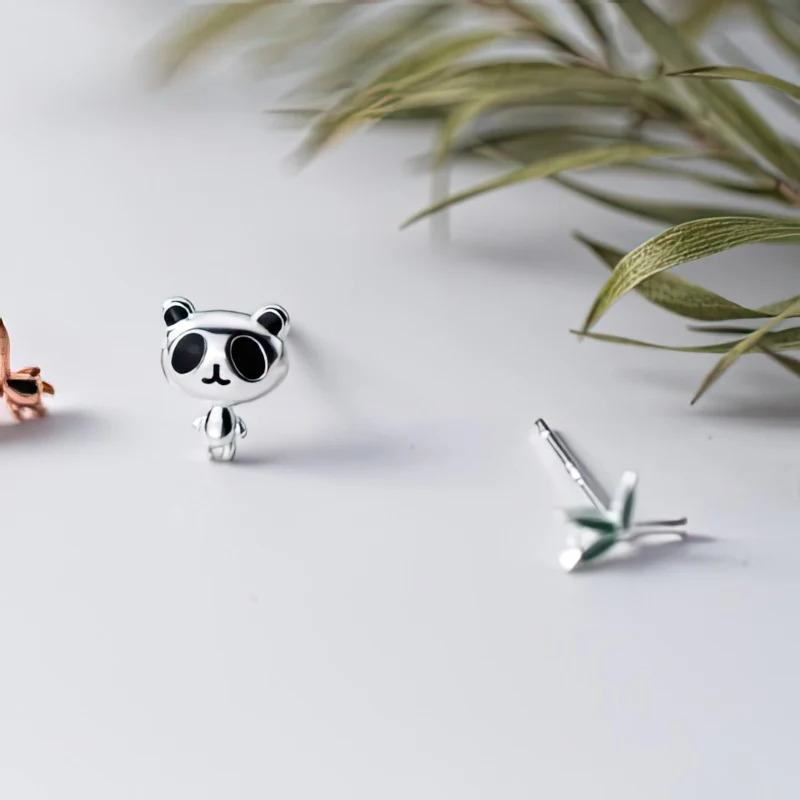 Srebrna naušnica Panda