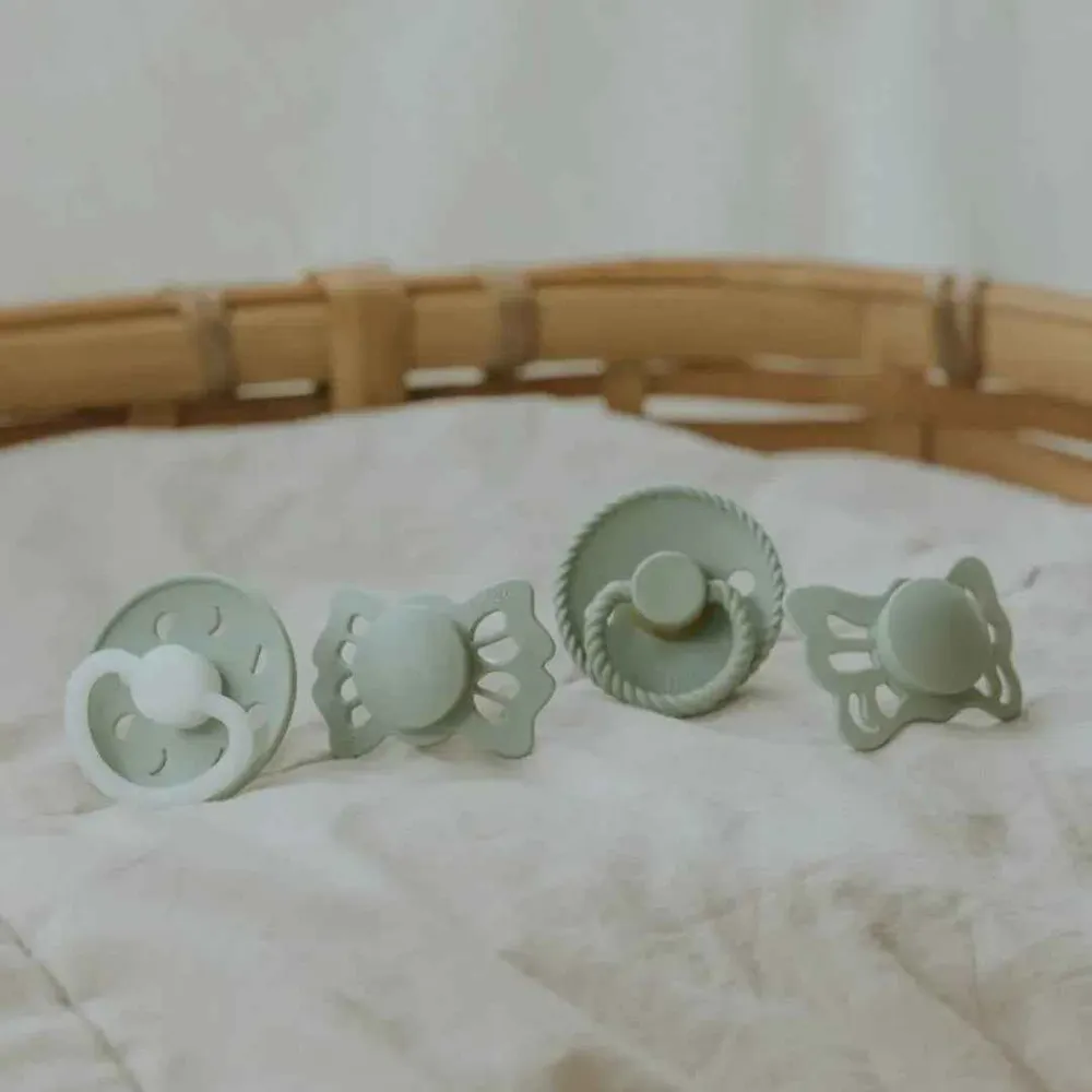 Frigg® Baby First Pacifier kolekcija duda Sage