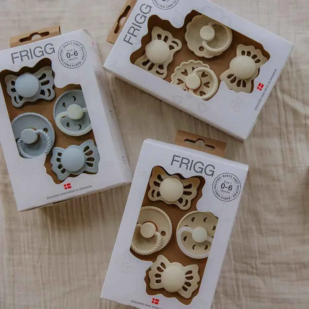 Frigg® Baby First Pacifier kolekcija duda Floral Heart Cream