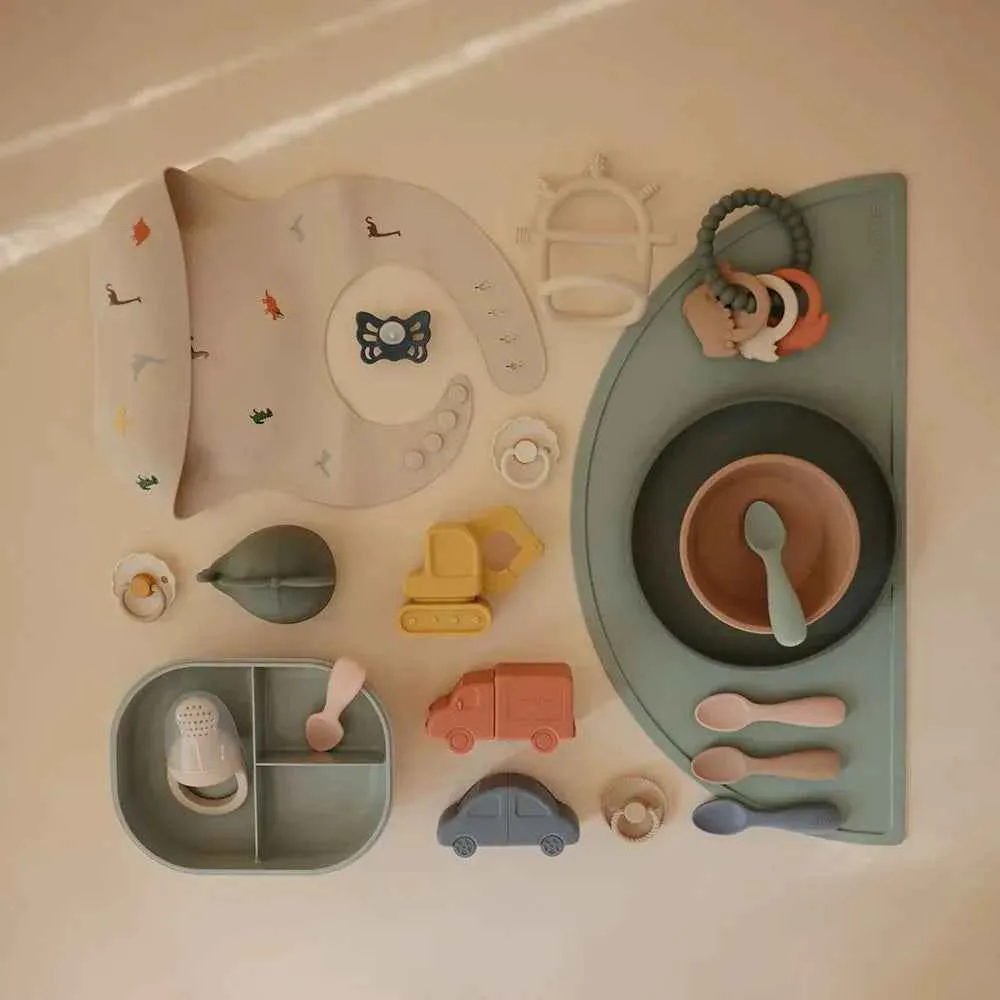 Mushie® Set dvije silikonske žličice Starter Blush/Shifting Sand