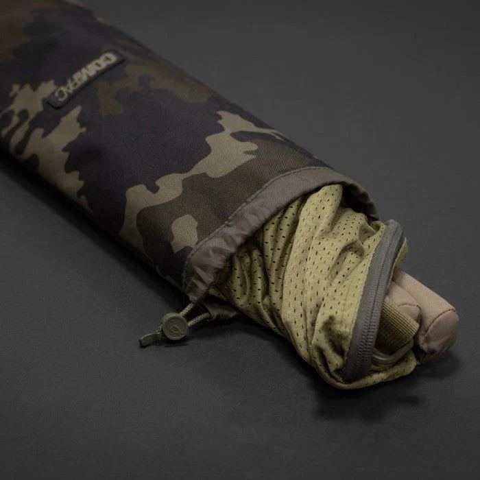 Korda Compact Stink Sleeve 46in Dark Camo