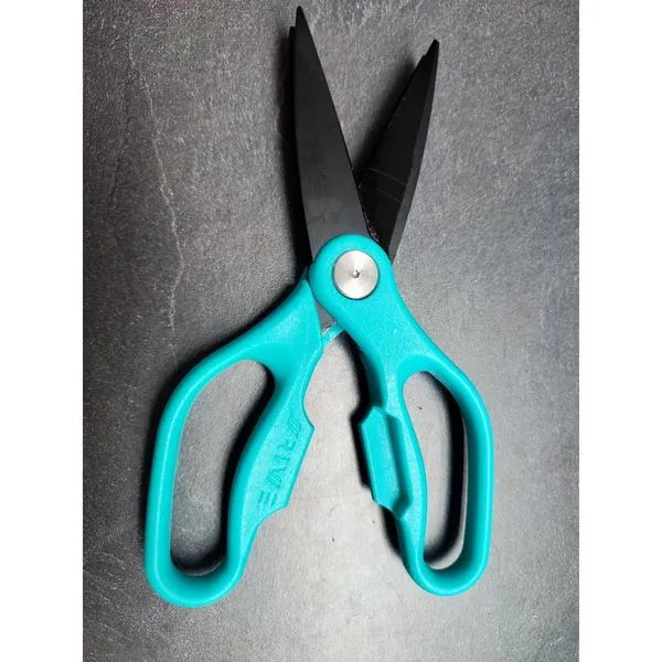 Rive Scissors Worms