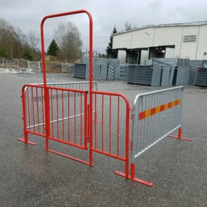Zaštitna ograda s portalom i vratima (2,3m)